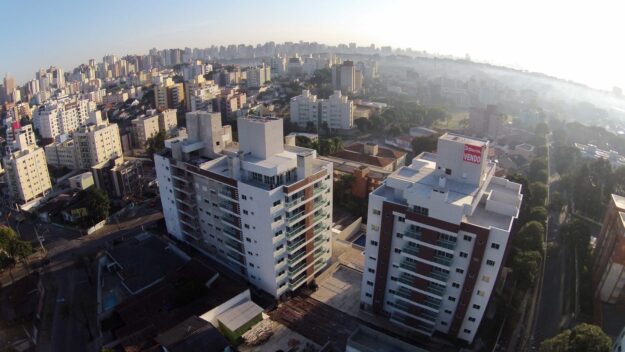 Drone2-c_scale,q_auto,w_1600