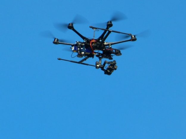 DECEA-anuncia-novos-manuais-para-regulamentar-o-uso-de-drones-820×615