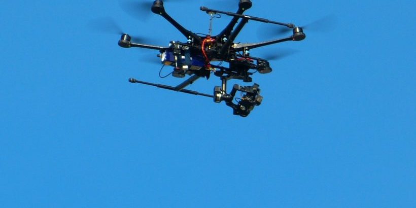 DECEA-anuncia-novos-manuais-para-regulamentar-o-uso-de-drones-820×615