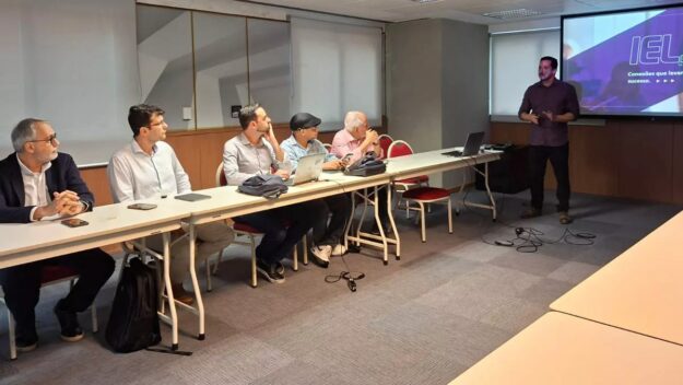 AnyConv.com__startups